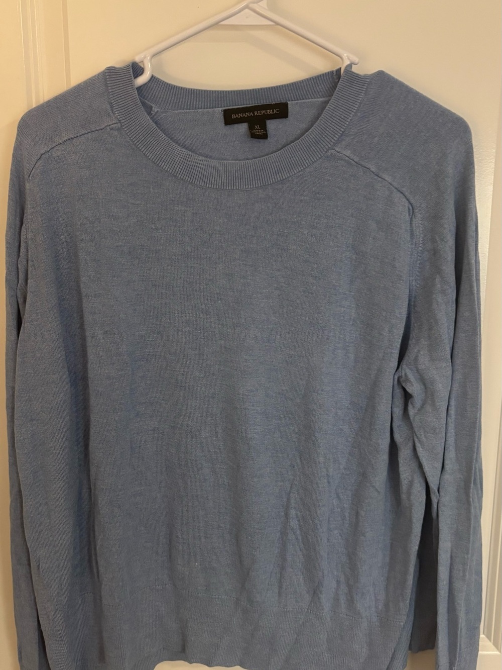 Banana Republic Women’s Light blue Crewneck Sweater